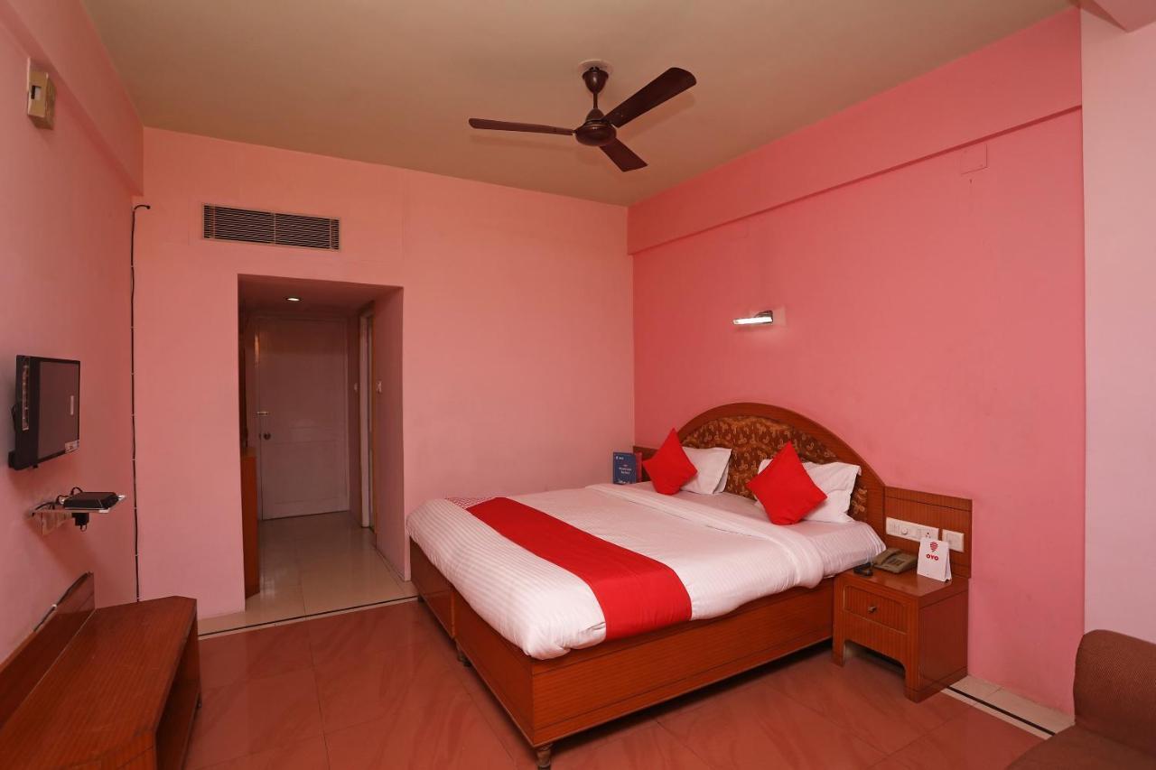 Hotel Keshari Bhubaneswar Exterior foto